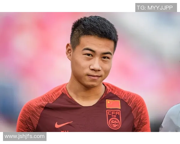 上海足球队的拼搏之路：从默默无闻到邀请赛的荣耀之旅